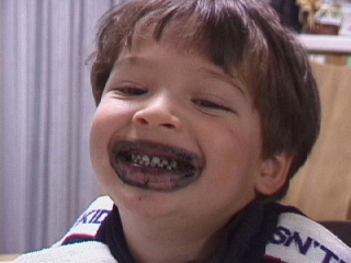 Click here for even BIGGER black mouth...