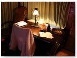 My desk in Karuizawa別荘の机